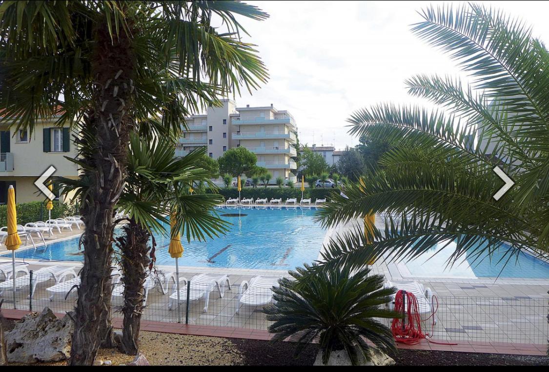 Apartment Caorle De Lux Swimming Pool, Parking, Garden Eksteriør billede